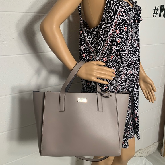 Kate Spade Satchel Bag. - Picture 5 of 8